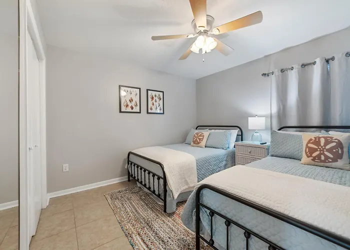 Edgewater West 83 Holiday home *