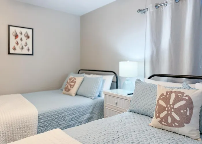 Edgewater West 83 Holiday home *